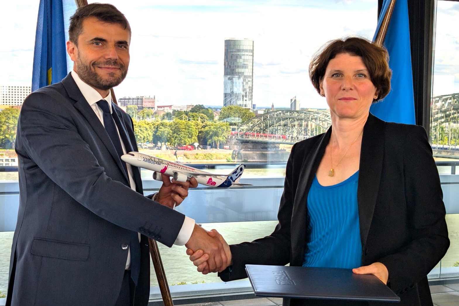 Florian Guillermet (left), Executive Director of EASA, with Isabelle Bloy, Airbus A321XLR Chief Engineer. Picture: EASA. Click to enlarge.