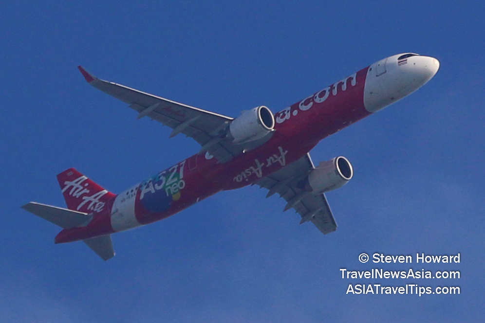 Thai AirAsia Airbus A321neo reg: HS-EAA (not one of the four new planes). Picture by Steven Howard of TravelNewsAsia.com Click to enlarge.