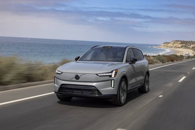 TheCarConnection Logo